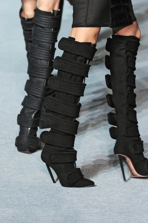 2026 Pointed Toe Knee-high Boo - Street Fashion Rome 2026 评论和价格