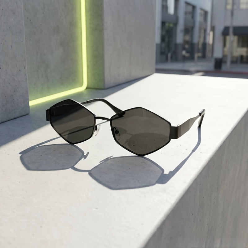 Metal Retro Hexagonal Geometri - Street Fashion Photographers 评论和价格