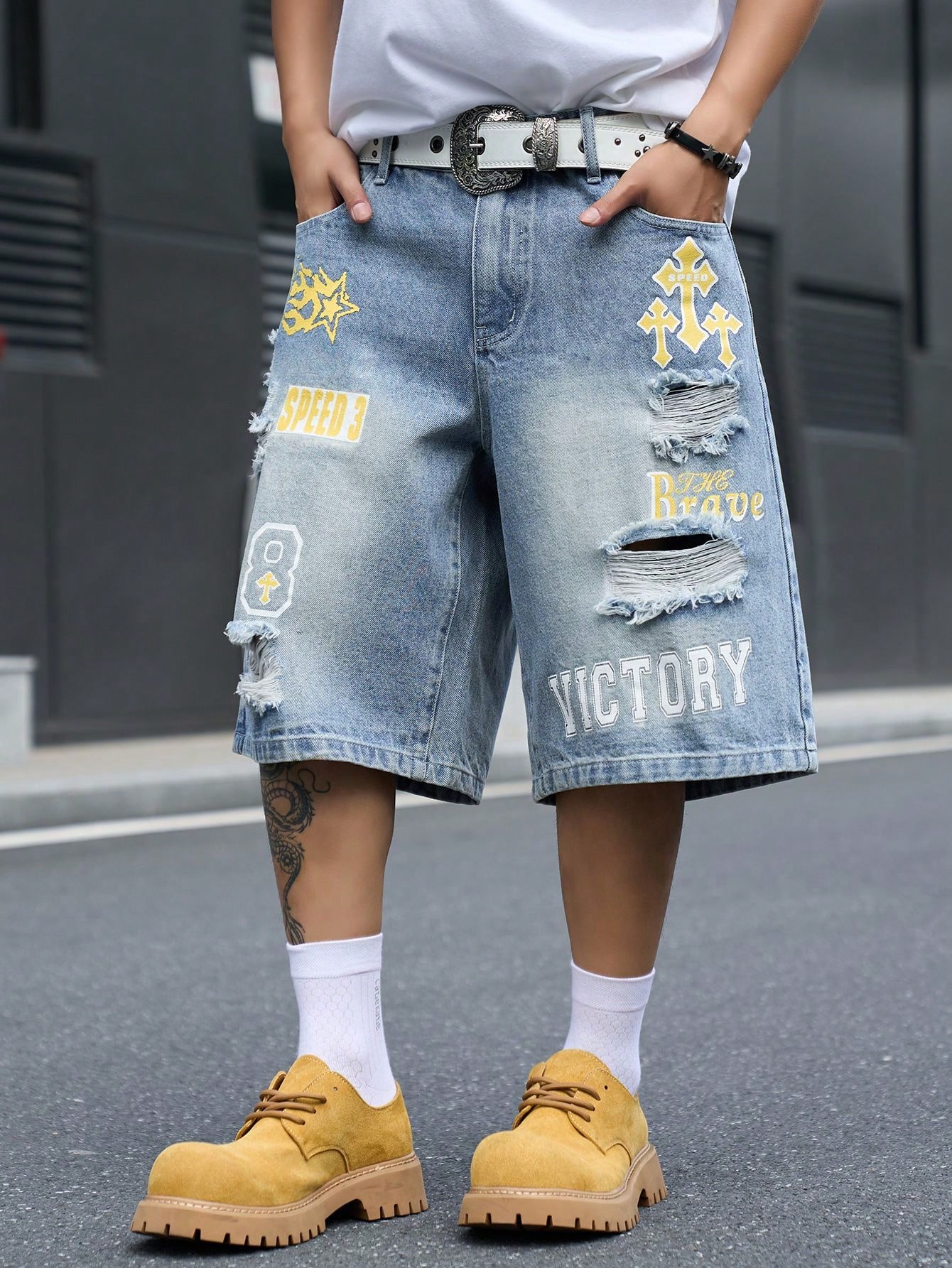 Men's Loose Fit Denim Bermuda  - Distressed Jean Rip 评论和价格